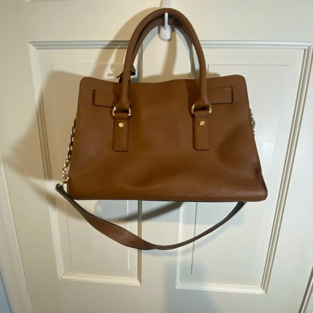 Michael Kors Hamilton East Shoulder Bag Like New - Picture 3 of 6